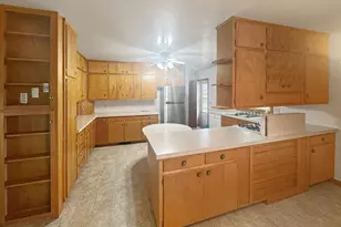 2727 34th St, Slayton, MN 56172 - Photo 5