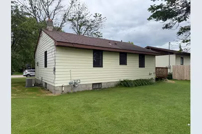309 7th Avenue NE, Roseau, MN 56751 - Photo 11
