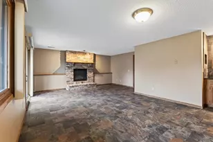 4480 Clover Ln, Eagan, MN 55122 - Photo 31