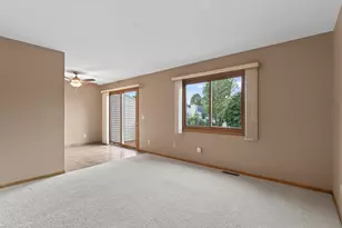 4480 Clover Ln, Eagan, MN 55122 - Photo 7