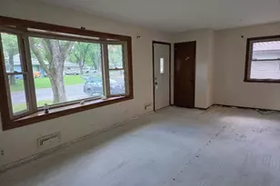 6413 Toledo Ave N, Brooklyn Center, MN 55429 - Photo 1