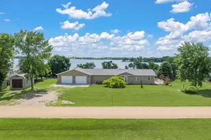 1559 Dickson Dr, Hendricks, MN 56136 - Photo 3