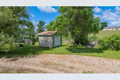 1559 Dickson Drive, Hendricks, MN 56136 - Photo 9