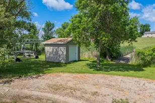 1559 Dickson Dr, Hendricks, MN 56136 - Photo 9