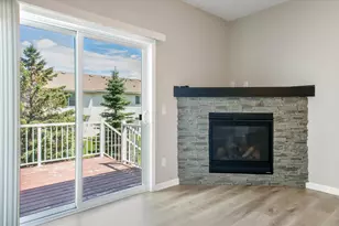 4147 Blakewood Dr, Shakopee, MN 55379 - Photo 9