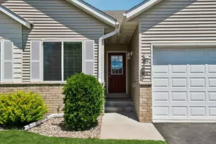 4147 Blakewood Dr, Shakopee, MN 55379 - Photo 3