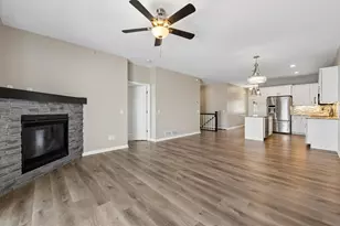 4147 Blakewood Dr, Shakopee, MN 55379 - Photo 11