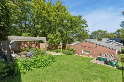 1923 Cottage Avenue E, Saint Paul, MN 55119 - Photo 13