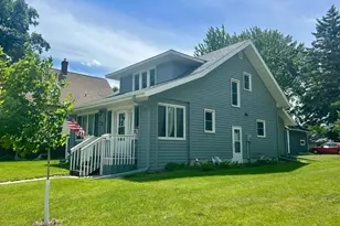 706 Franklin St SW, Hutchinson, MN 55350 - Photo 3