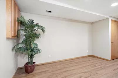 6575 Crosby Avenue, Inver Grove Heights, MN 55076 - Photo 17