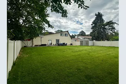 6575 Crosby Avenue, Inver Grove Heights, MN 55076 - Photo 3