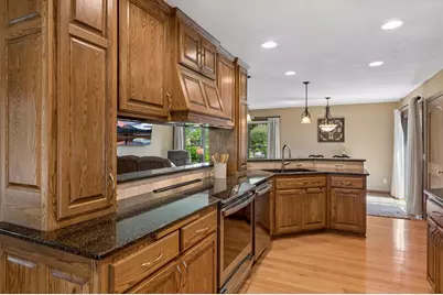 108 Knoll Circle E, Burnsville, MN 55337 - Photo 15