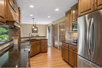 108 Knoll Circle E, Burnsville, MN 55337 - Photo 5