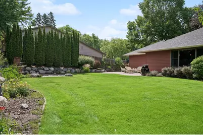 108 Knoll Circle E, Burnsville, MN 55337 - Photo 39