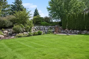 108 Knoll Cir E, Burnsville, MN 55337 - Photo 37