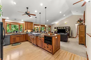 4815 120th St W, Apple Valley, MN 55124 - Photo 9