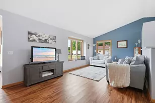 13611 Fox Lake Trail, Faribault, MN 55021 - Photo 9