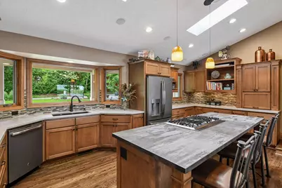 920 Pershing Circle, Burnsville, MN 55306 - Photo 3