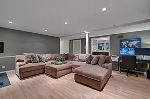7001 Lanham Ln, Edina, MN 55439 - Photo 39