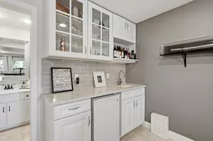9247 Lake Riley Blvd, Chanhassen, MN 55317 - Photo 25