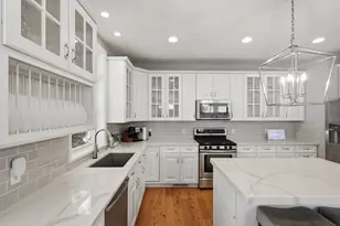 9247 Lake Riley Blvd, Chanhassen, MN 55317 - Photo 13