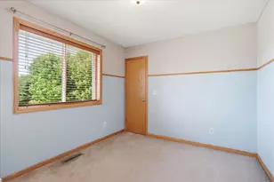 1109 Pond View Dr, Braham, MN 55006 - Photo 29
