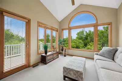 10730 Kiawah Drive, Eden Prairie, MN 55344 - Photo 11