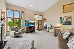 10730 Kiawah Dr, Eden Prairie, MN 55344 - Photo 5