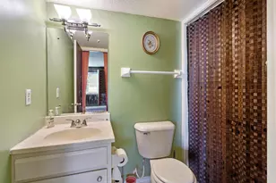 142 Canabury Ct, Little Canada, MN 55117 - Photo 21