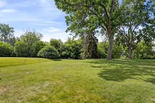 142 Canabury Ct, Little Canada, MN 55117 - Photo 25
