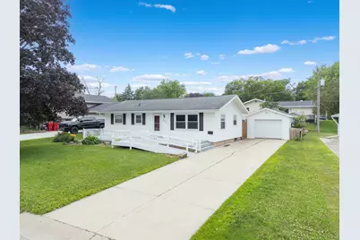511 6th Street NE, Stewartville, MN 55976 - Photo 1