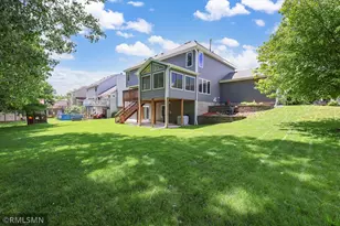 12930 Emmer Pl, Apple Valley, MN 55124 - Photo 37