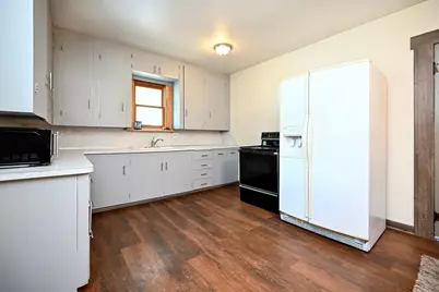 111 1st Street NE, Altura, MN 55910 - Photo 3