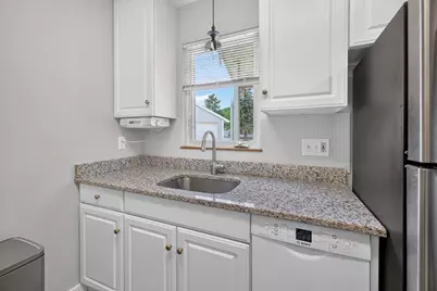1916 Greenview Place SW, Rochester, MN 55902 - Photo 7