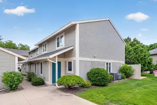 1916 Greenview Pl SW, Rochester, MN 55902 - Photo 27
