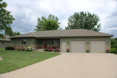 409 Fox Lake Avenue, Sherburn, MN 56171 - Photo 3