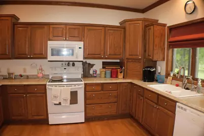 409 Fox Lake Avenue, Sherburn, MN 56171 - Photo 15