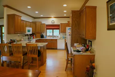 409 Fox Lake Avenue, Sherburn, MN 56171 - Photo 7