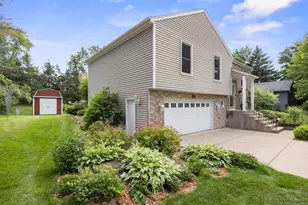 662 Pinewood Dr, Shoreview, MN 55126 - Photo 25