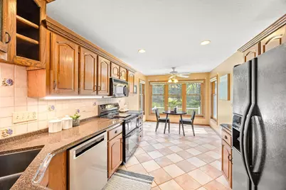 662 Pinewood Drive, Shoreview, MN 55126 - Photo 5