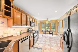 662 Pinewood Dr, Shoreview, MN 55126 - Photo 5