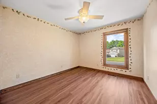 662 Pinewood Dr, Shoreview, MN 55126 - Photo 9