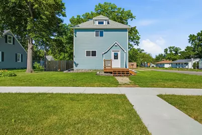 90 5th Avenue NW, Wells, MN 56097 - Photo 1