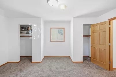 90 5th Avenue NW, Wells, MN 56097 - Photo 29