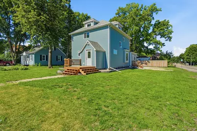 90 5th Avenue NW, Wells, MN 56097 - Photo 3