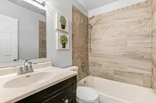 1745 7th St E, Saint Paul, MN 55106 - Photo 11