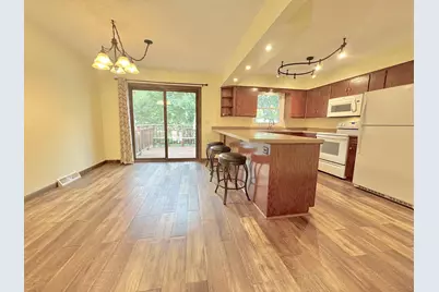 301 Southview Drive, Marshall, MN 56258 - Photo 5