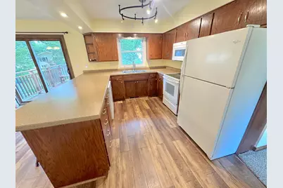 301 Southview Drive, Marshall, MN 56258 - Photo 7