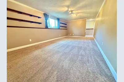 301 Southview Drive, Marshall, MN 56258 - Photo 13