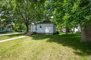 402 7th St NE, Staples, MN 56479 - Photo 17